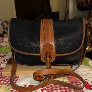 Dooney & Bourke Classic Navy and Brown Leather Shoulder Bag (J)